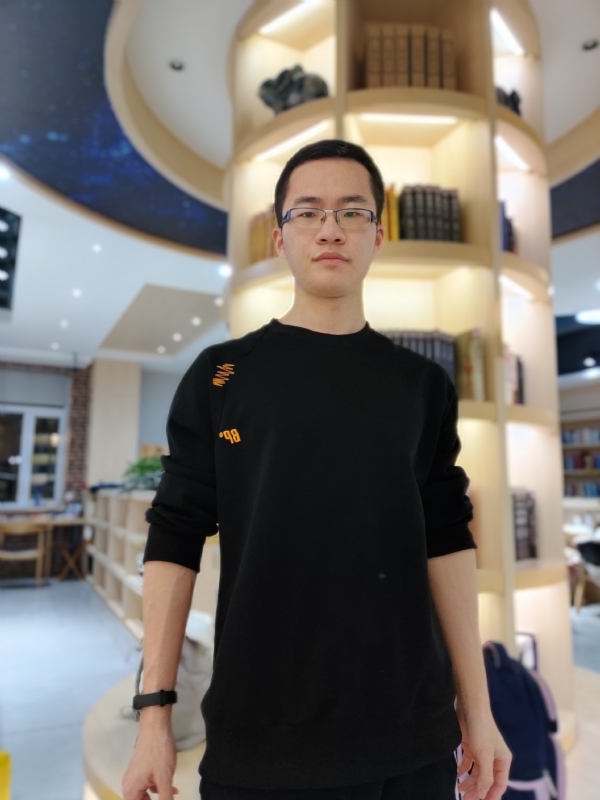 轩墨的第一张照片--大连上门女婿服务网
