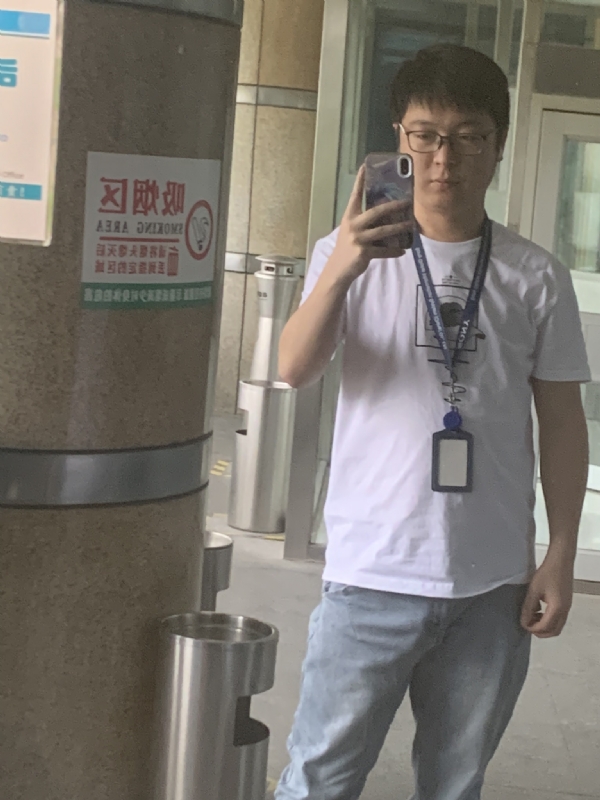 潜伏的第一张照片--大连上门女婿服务网
